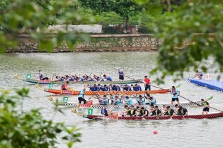 知乎：2024管家婆正版六肖料-佛山划龙舟惊现“吴彦祖”